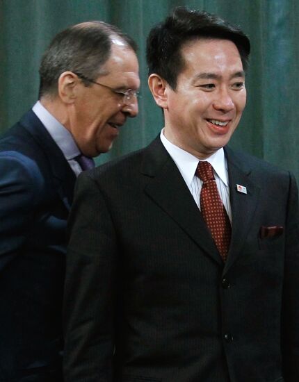 Sergei Lavrov and Seiji Maehara