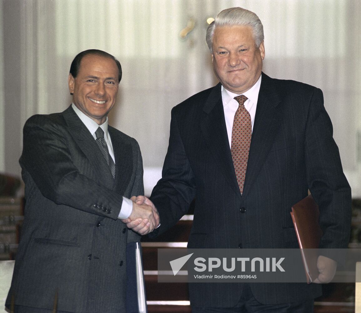 B. Yeltsin and S. Berlusconi in Kremlin
