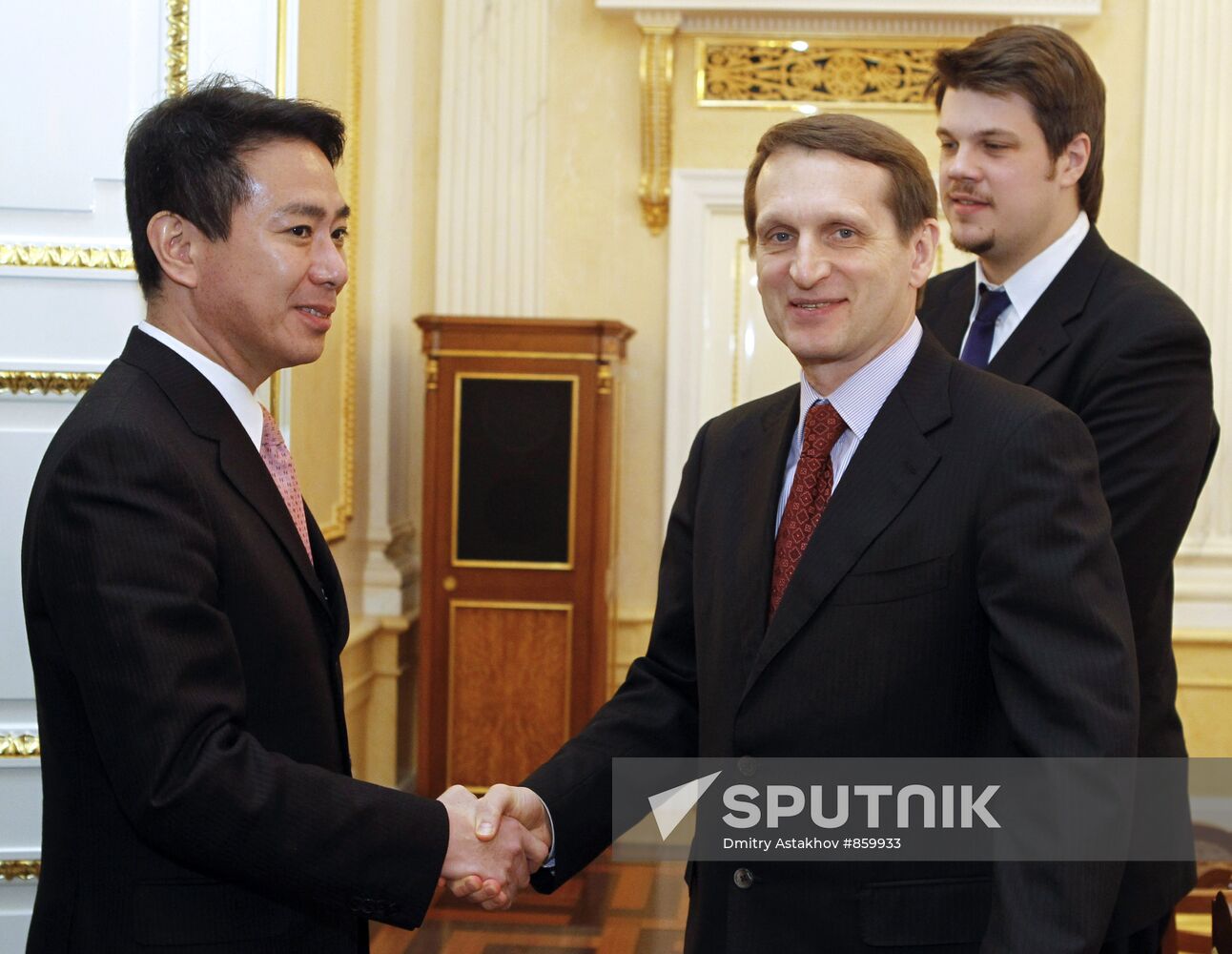 Sergei Naryshkin meets Japanese Foreign Minister in Kremlin