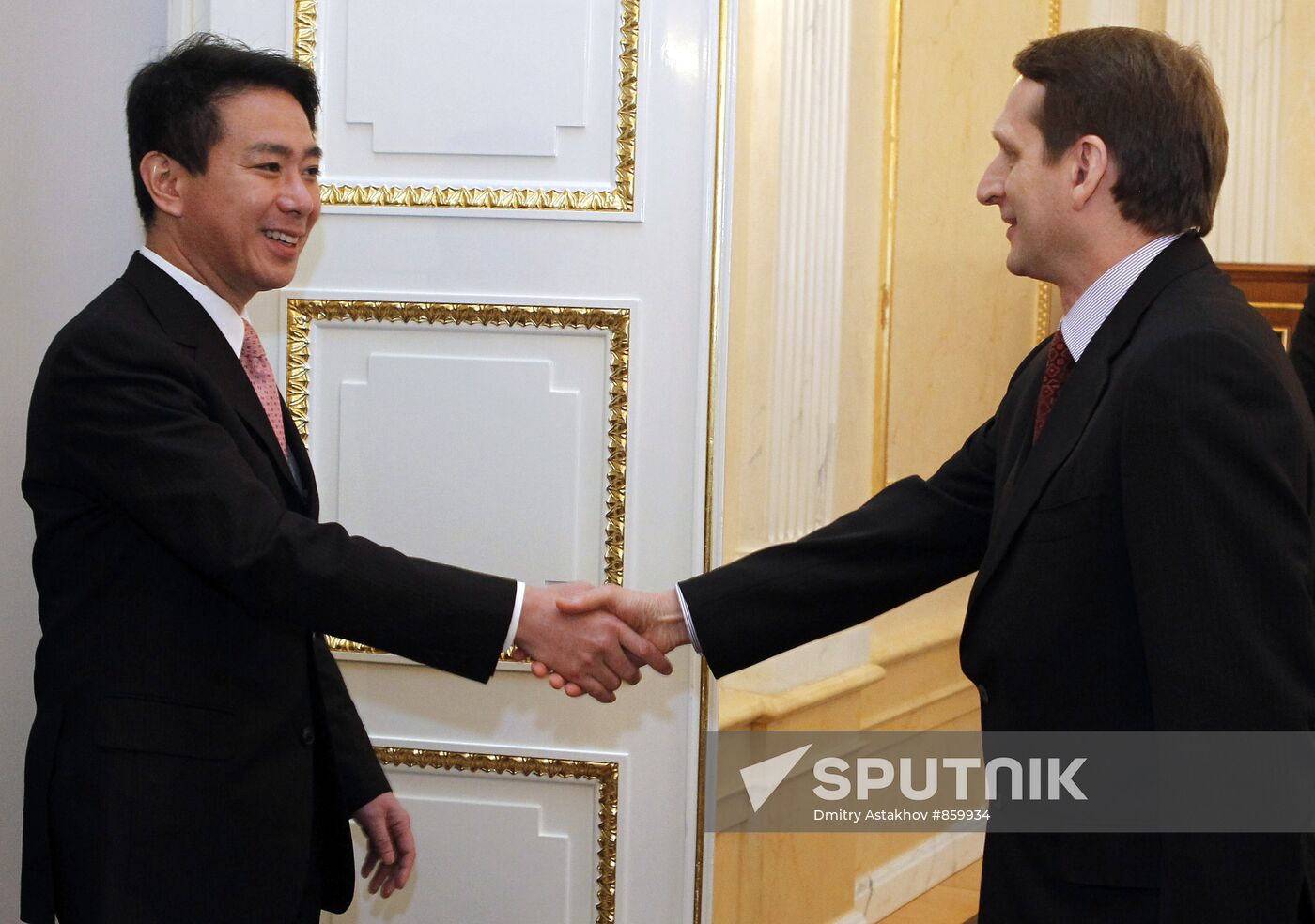 Sergei Naryshkin meets Japanese Foreign Minister in Kremlin