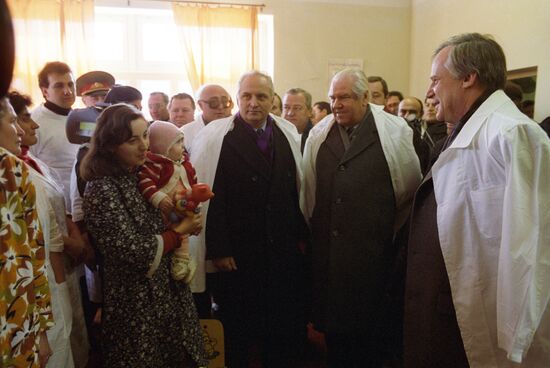 Nikolai Ivanovich Ryzhkov in a Leninakan hospital