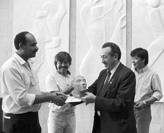 Sculptor Hasa (Arab Republic of Egypt) and artist Salakhov