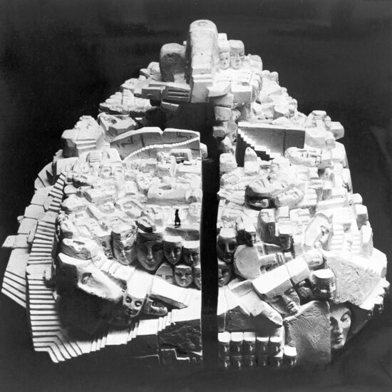 Draft design of memorial to victims of repressions