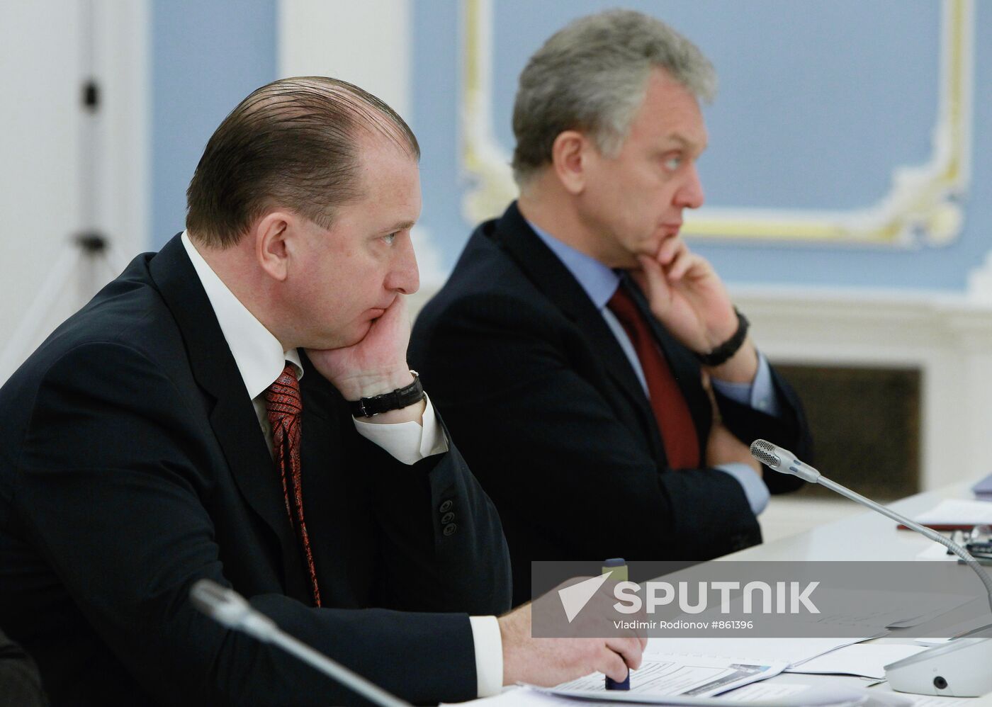 Vladimir Artyakov and Viktor Khristenko