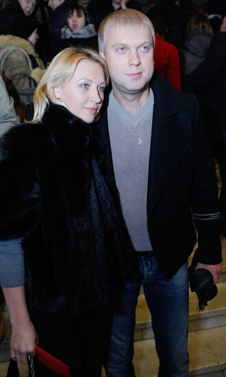 Sergei Svetlakov with his spouse Yulia