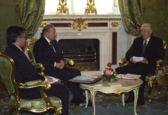 Heydar Aliyev and Boris Yeltsin
