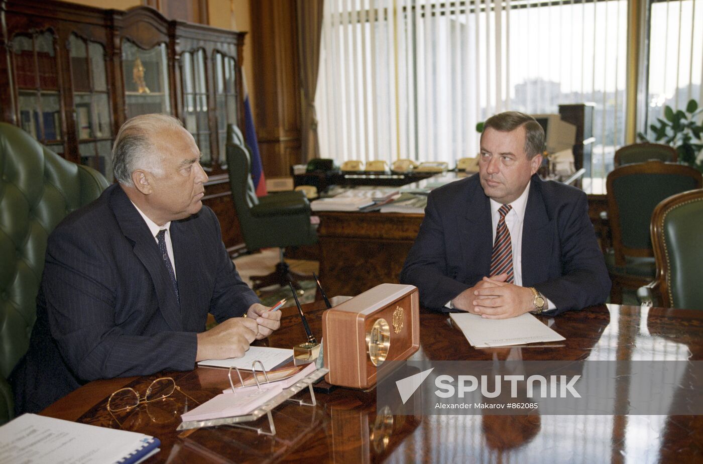 Viktor Chernomyrdin and Gennady Seleznev