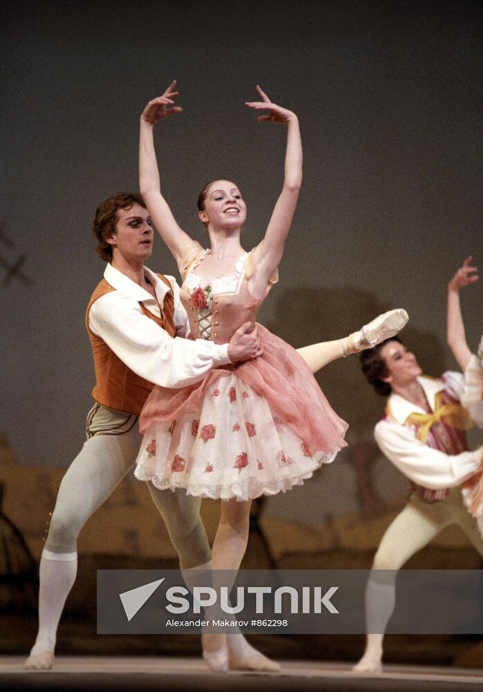 Erika Luzina and Leonid Nikonov