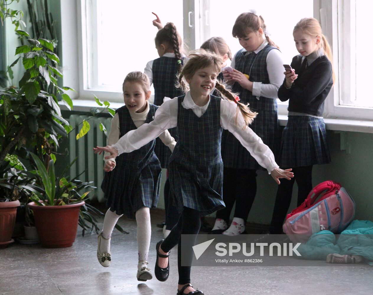 Students of Gymnasium No.2 in Vladivostok