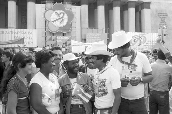 Festival participants from Angola and Cuba