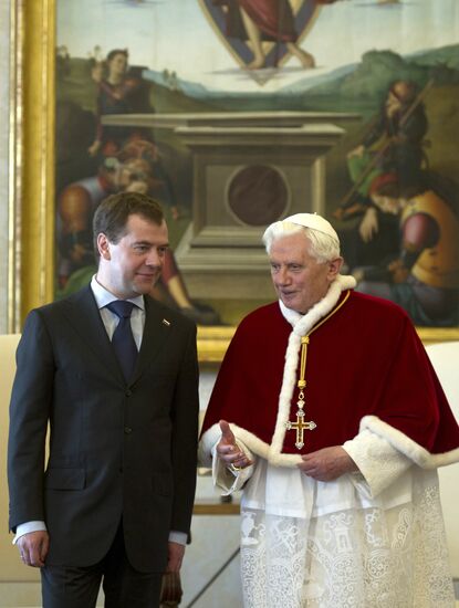 Dmitry Medvedev visits Vatican