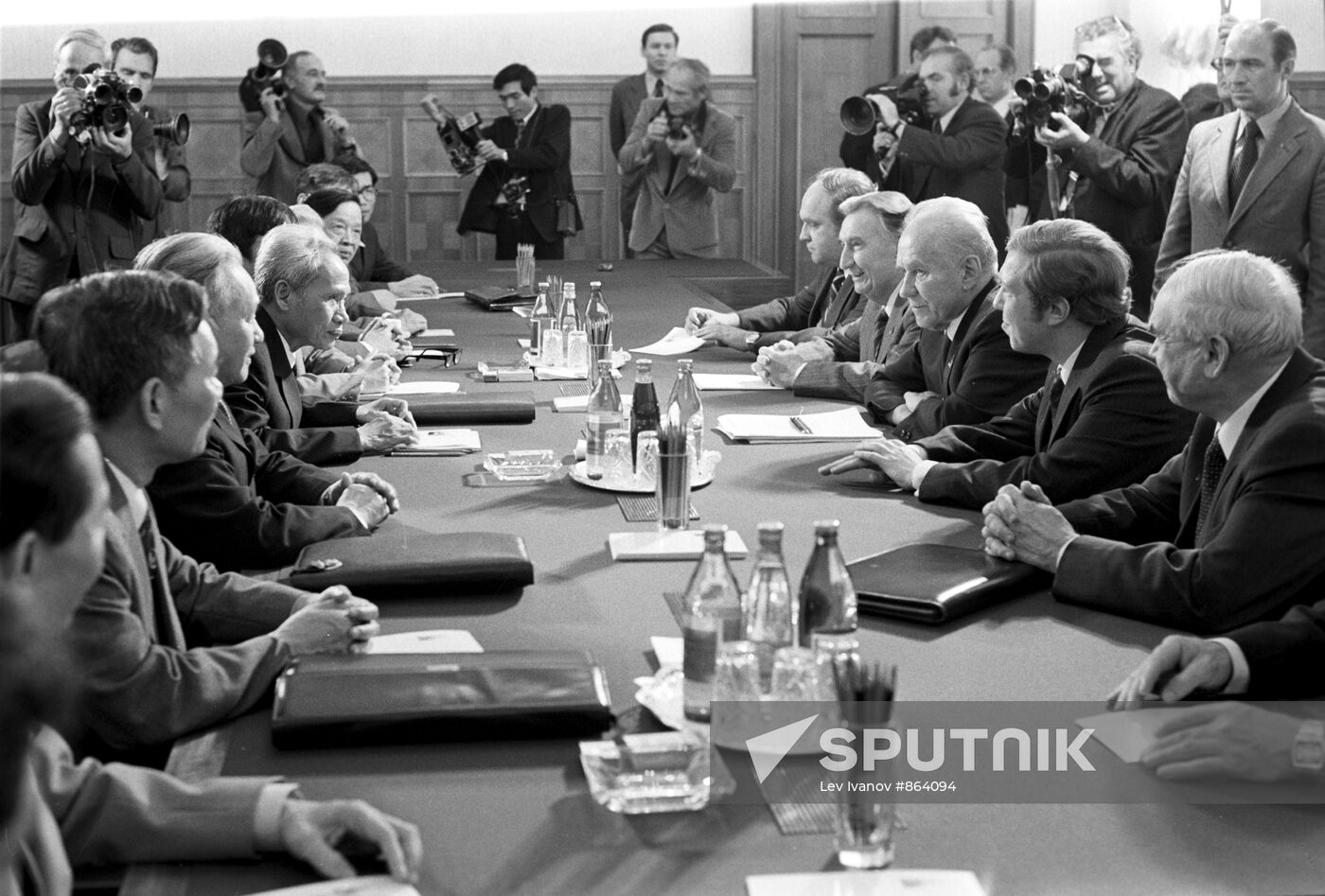 Pham Van Dong visits USSR