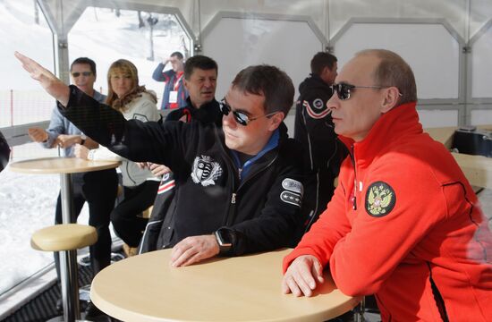 Dmitry Medvedev, Vladimir Putin visit ski resort Rosa Khutor