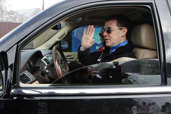 Medvedev, Putin visit Roza Khutor alpine skiing resort