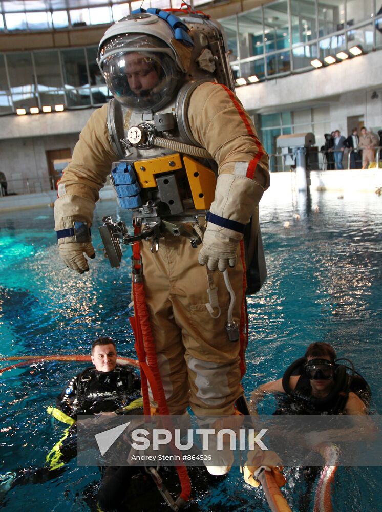 Astronauts train in Zvyozdny Gorodok