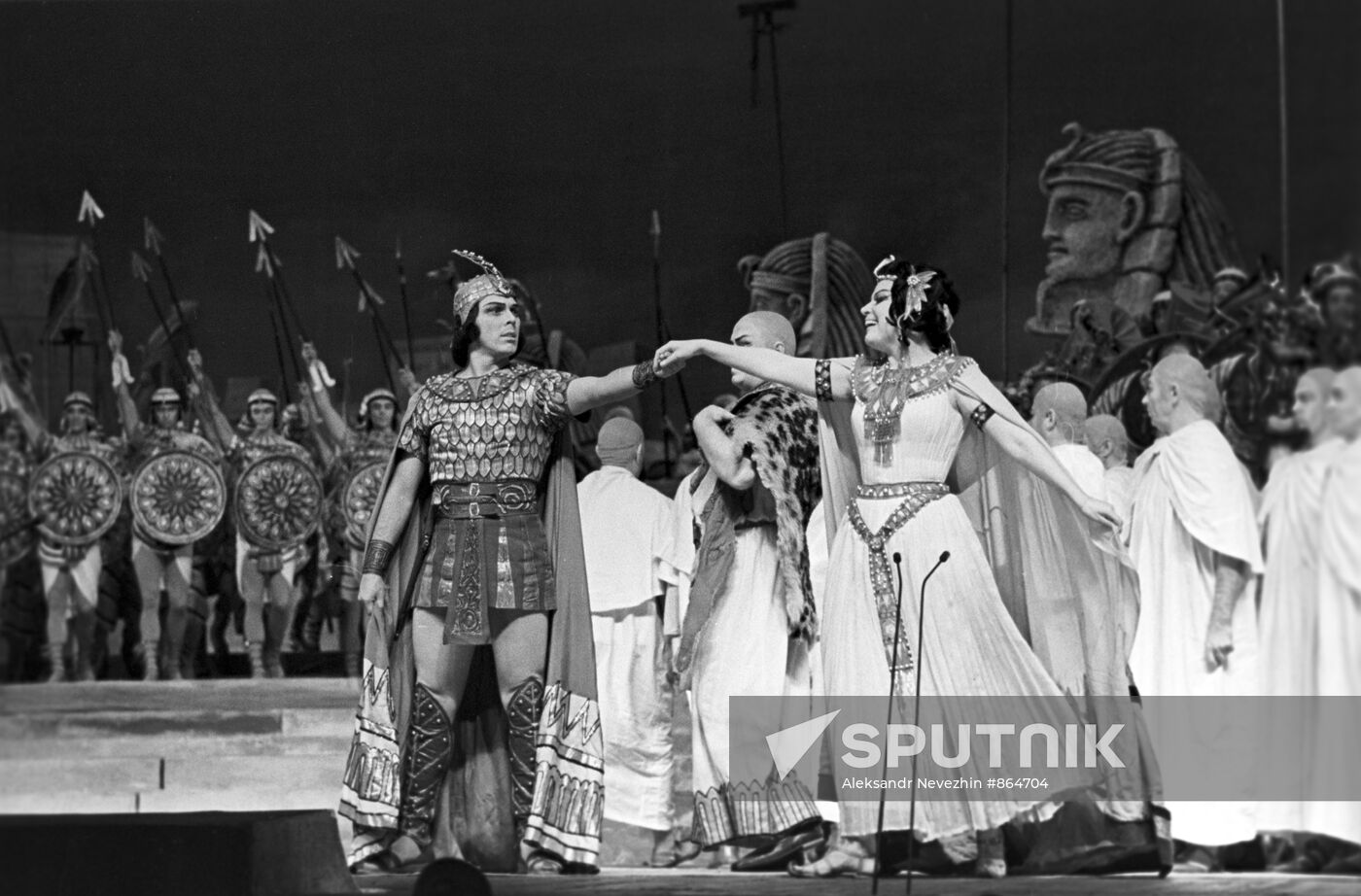 Yelena Obraztsova and Vladislav Pyavko