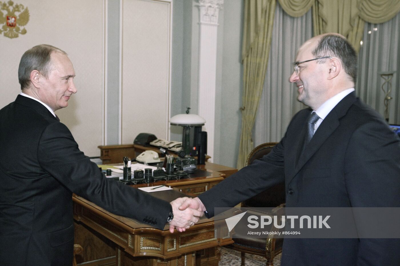 Vladimir Putin holds working meeting with Alexander Misharin