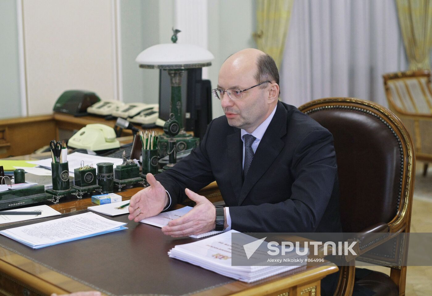 Vladimir Putin holds working meeting with Alexander Misharin