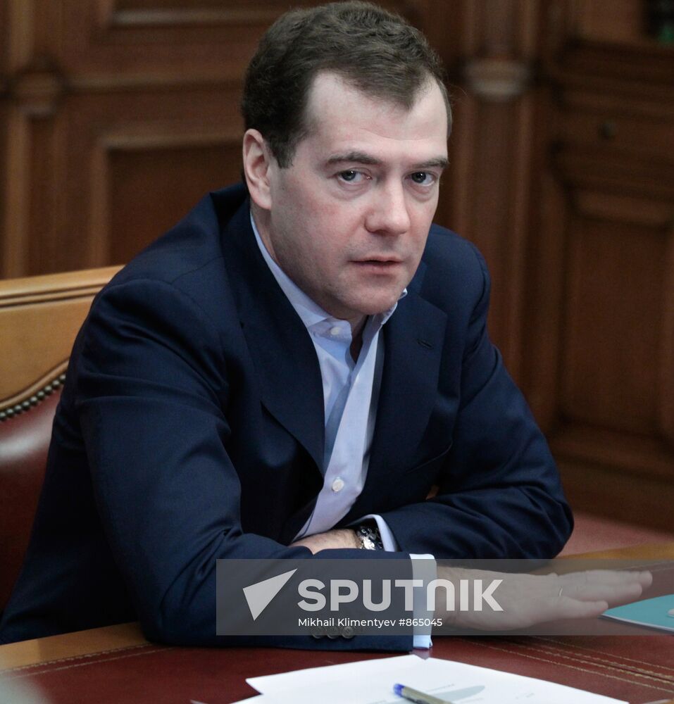Dmitry Medvedev meets with Duma faction leaders