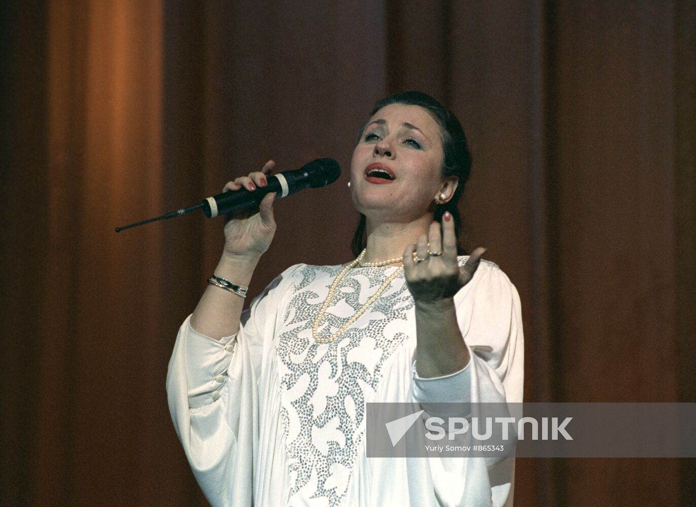 Singer Valentina Tolkunova