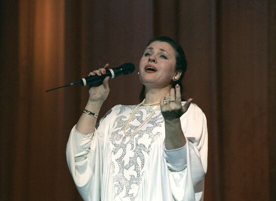 Singer Valentina Tolkunova