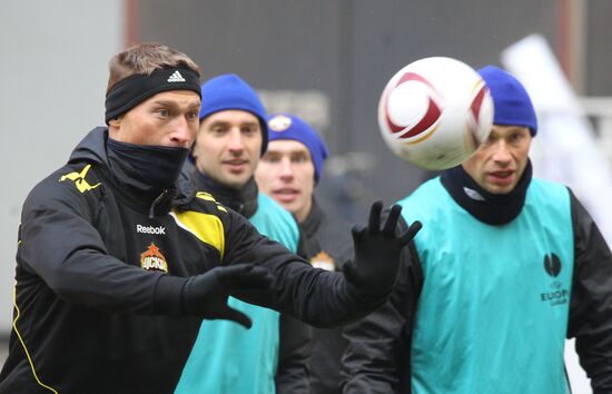 Football. CSKA holds open training session