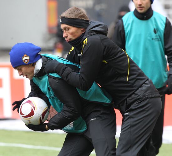 Football. CSKA holds open training session