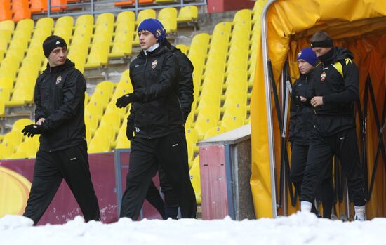 Football. CSKA holds open training session