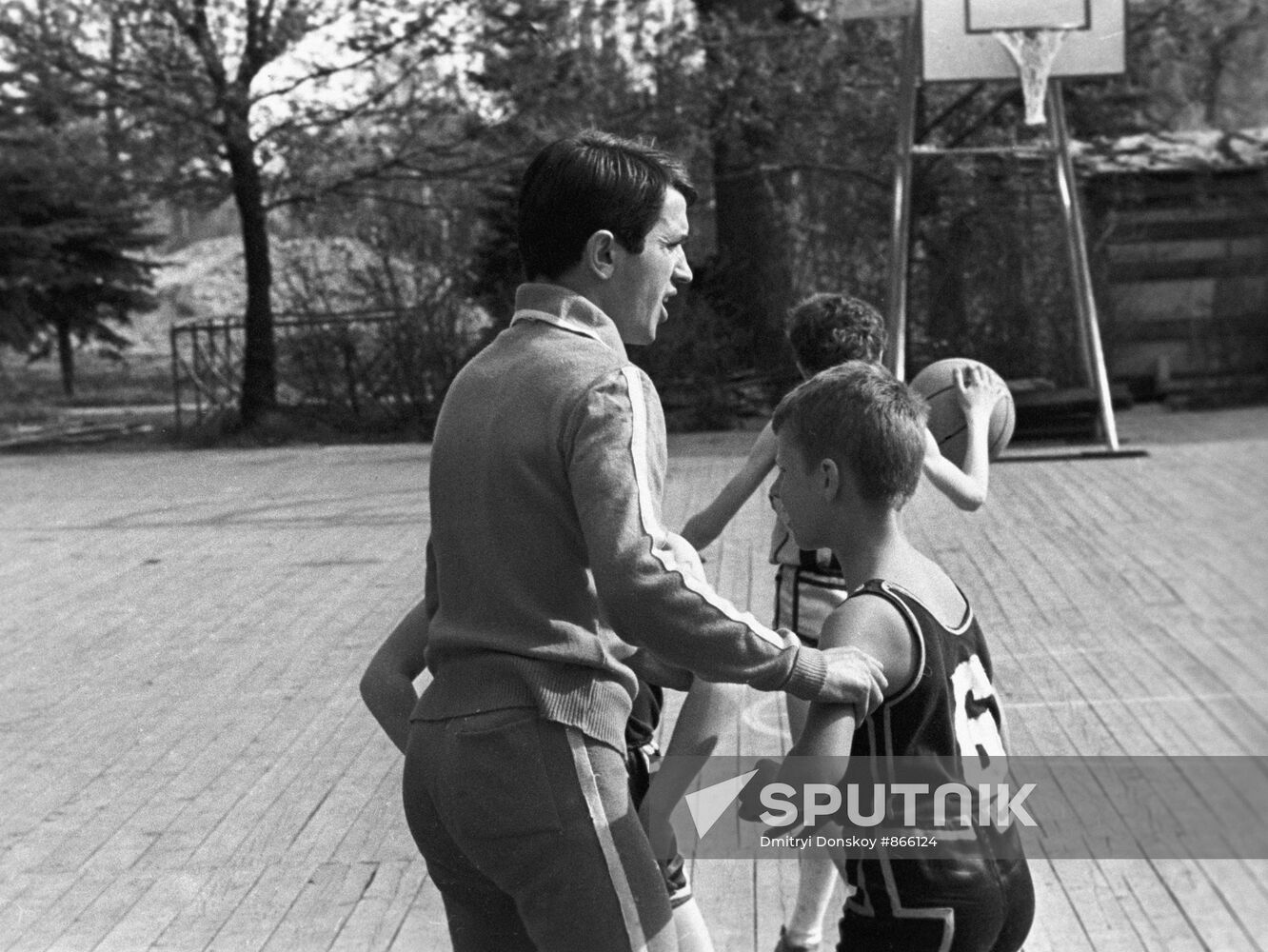 Mini-basketball