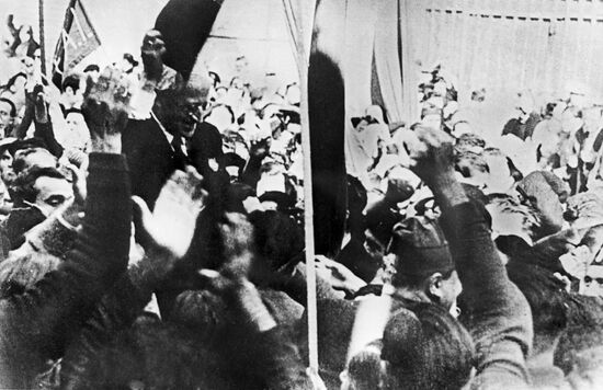 Meeting of the Soviet ship in Barcelona