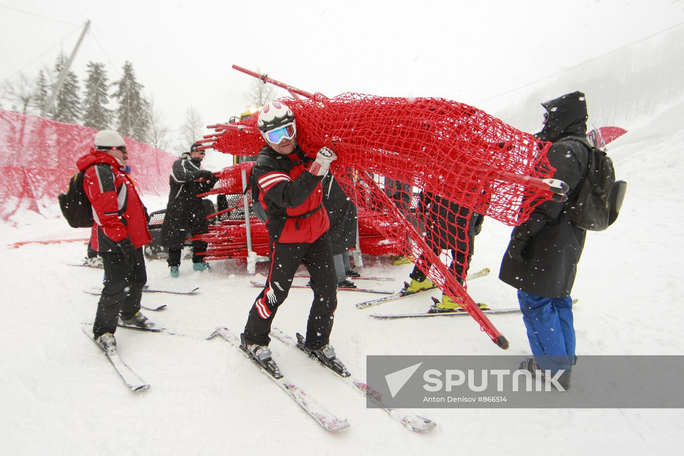 Preparation of slopes at "Rose Farm" ski complex
