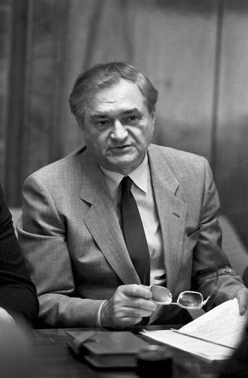 USSR Deputy Minister for Foreign Trade V. Sushkov