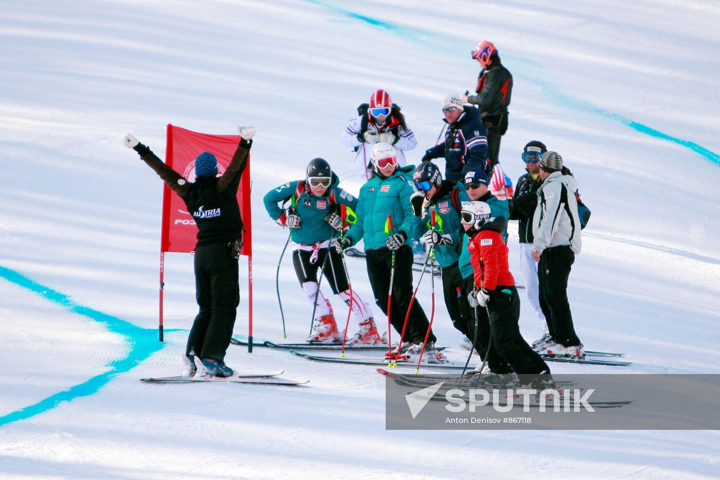 Women's 2010-2011 Alpine Ski European Cup. Training session