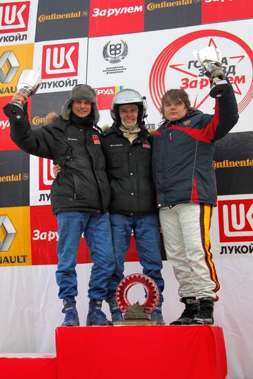 Winners of Za Rulyom traditional track race