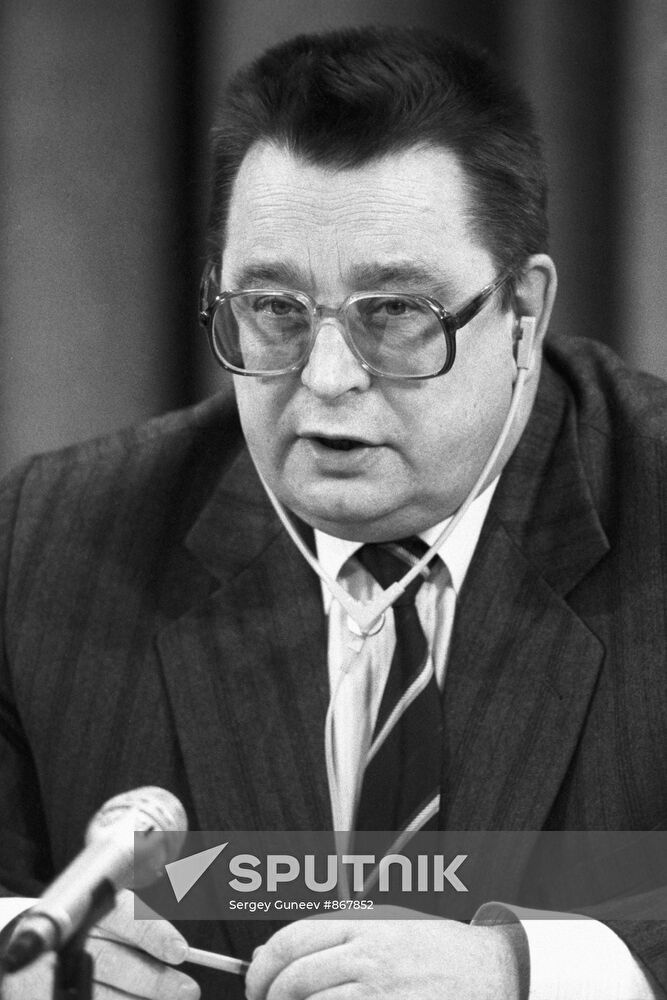Valentin Pavlov speaks