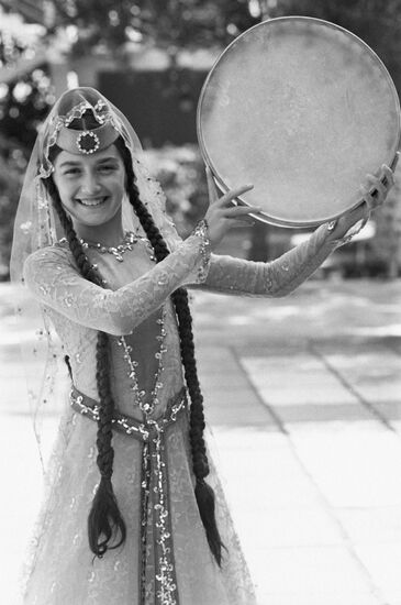Georgian dance