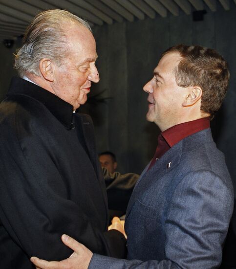 Dmitry Medvedev and Juan Carlos I in St.Petersburg
