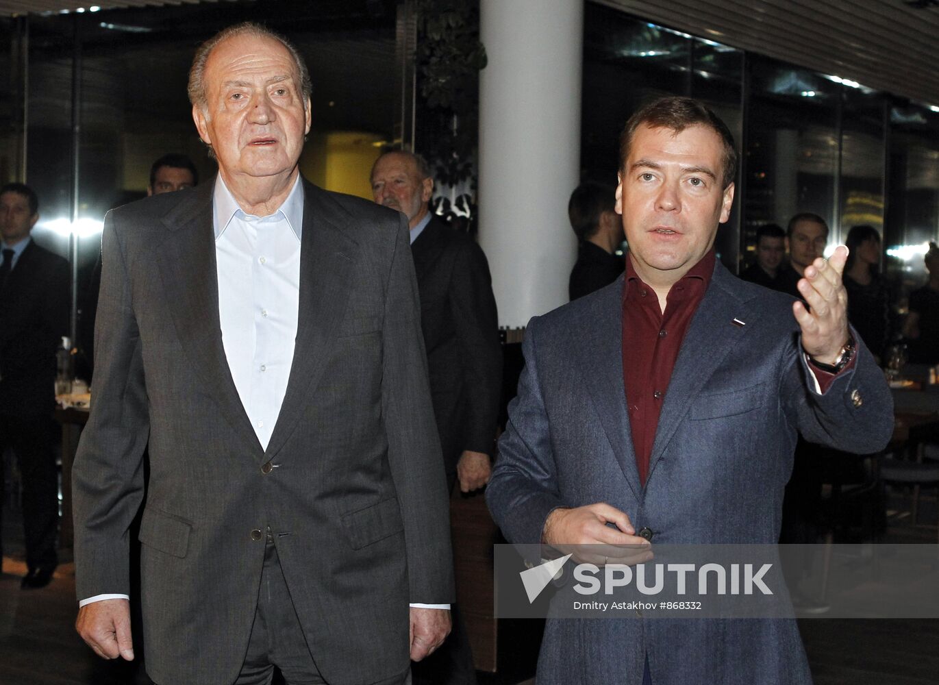 Dmitry Medvedev and Juan Carlos I in St.Petersburg