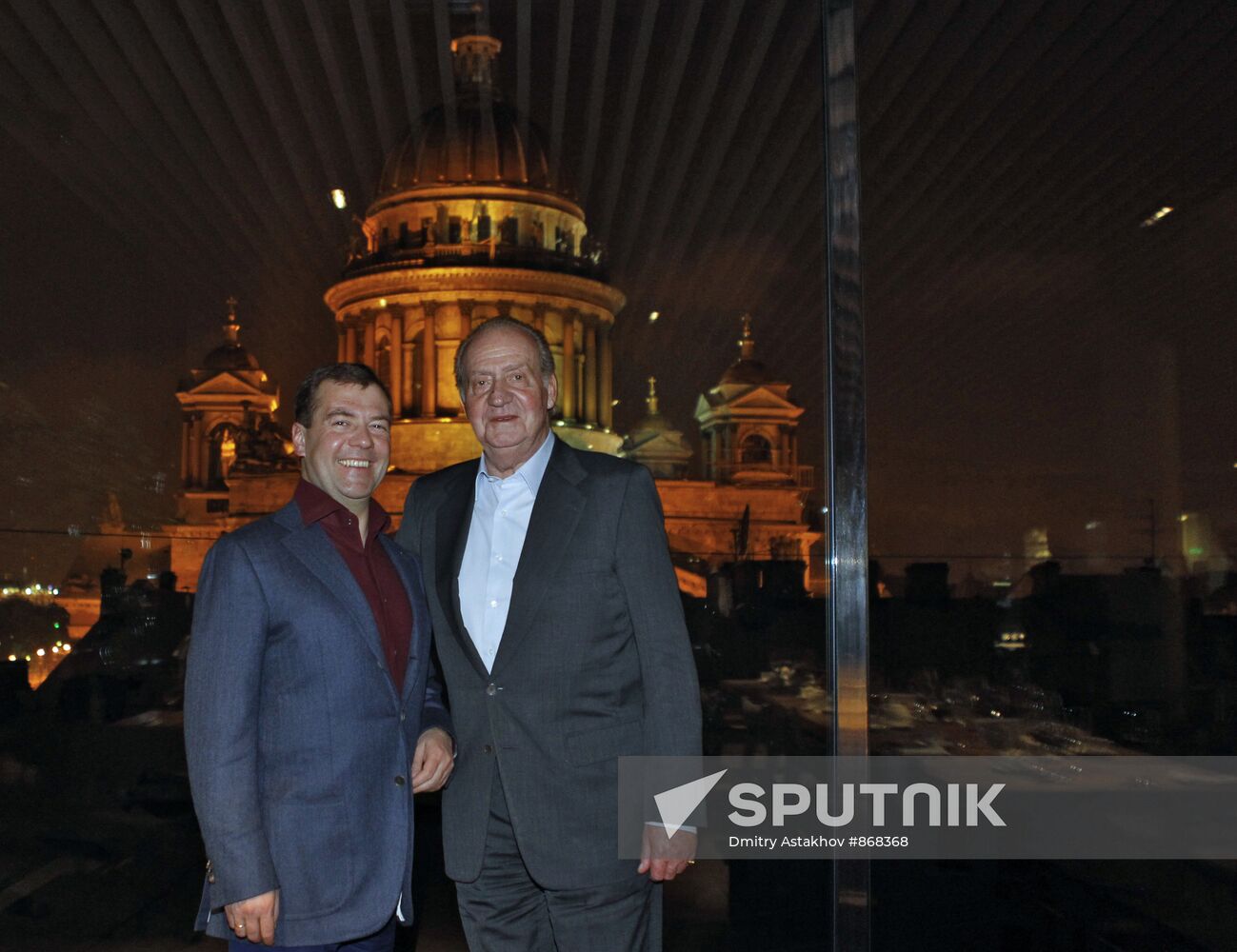 Dmitry Medvedev and Juan Carlos I in St.Petersburg