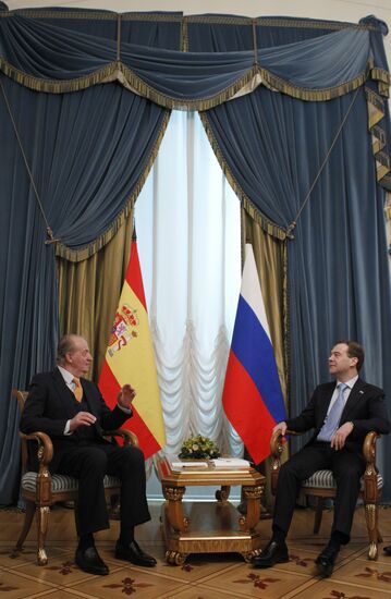 President Medvedev, First Lady on a visit to St Petersburg