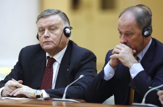 Vladimir yakunin and Vladimir Dmitriyev