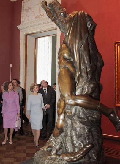 Svetlana Medvedev and Queen Sofía in St Petersburg