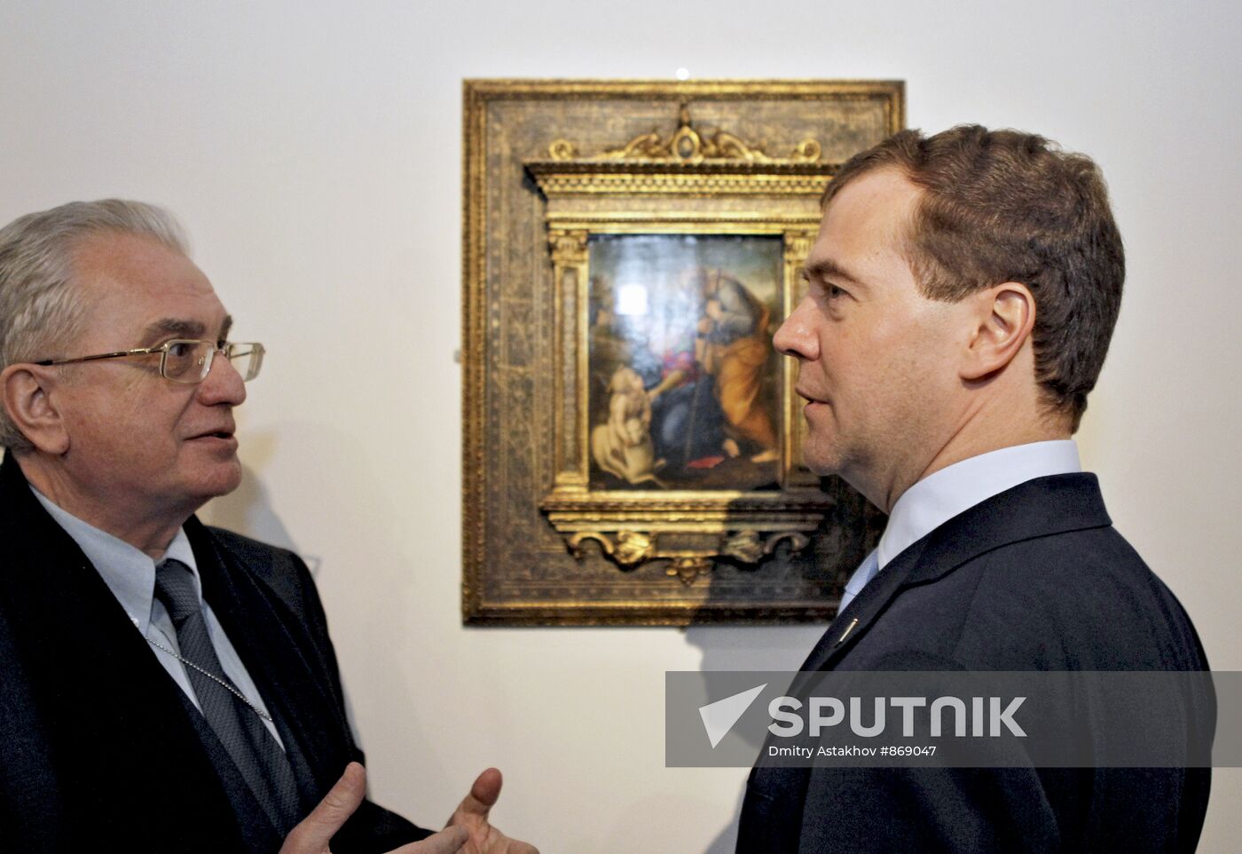 Spanish king visits Russia