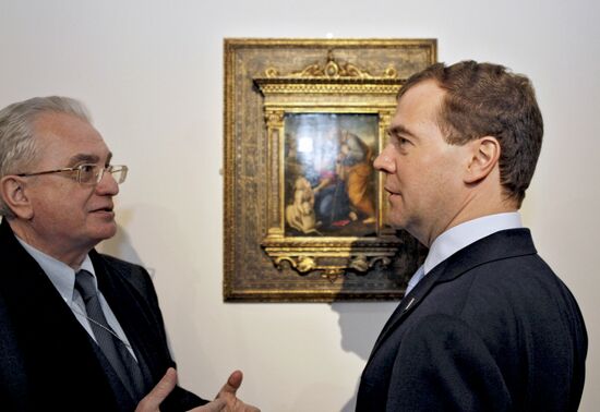 Spanish king visits Russia