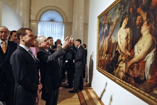 Spanish king visits Russia