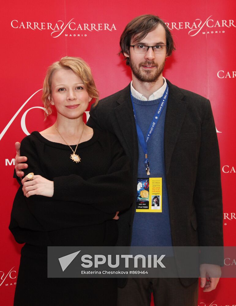 Yevgeny Semyonov, Alexandra Kulikova