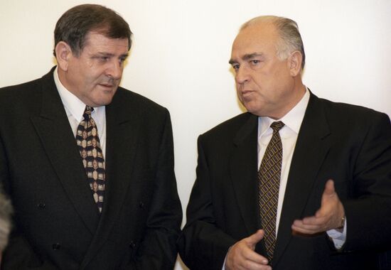 Viktor Chernomyrdin and Vladimír Mečiar