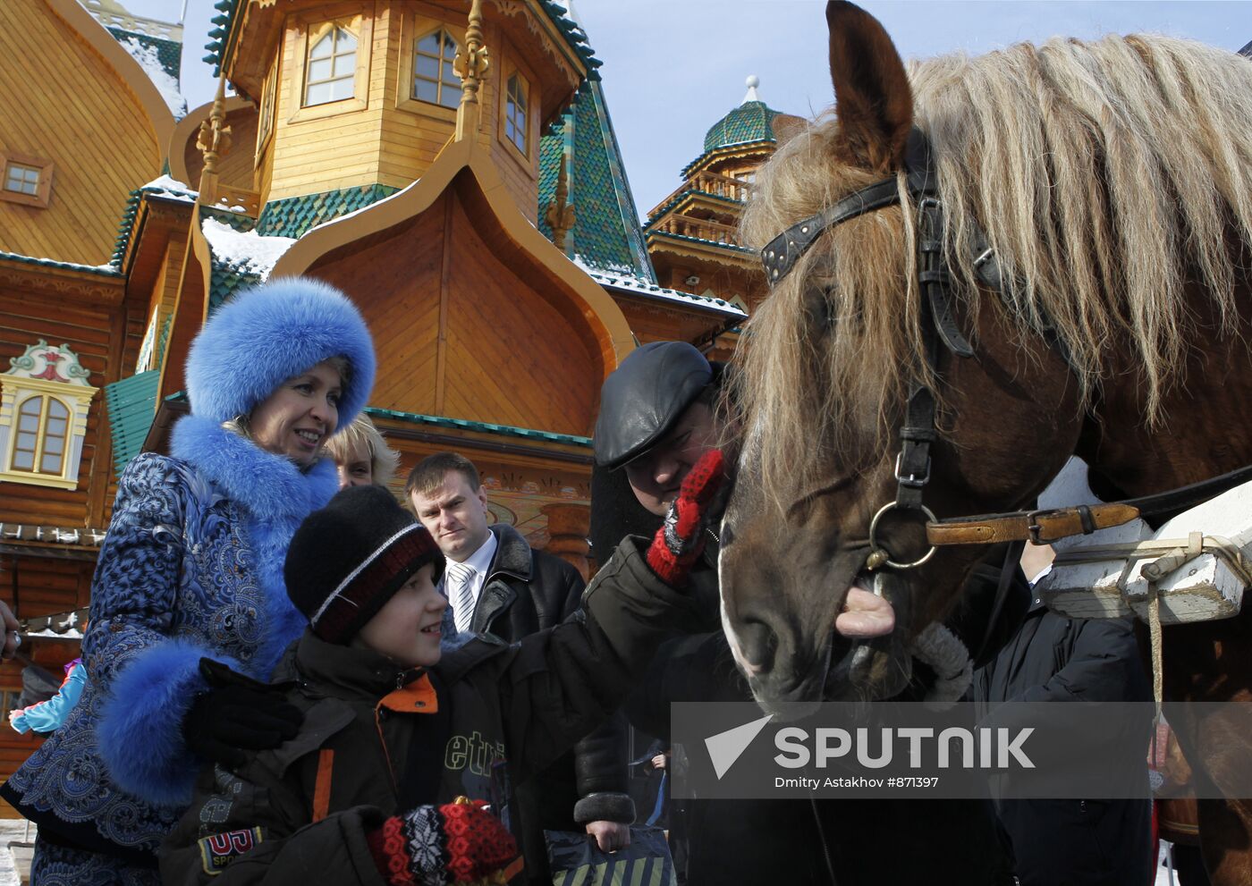 Svetlana Medvedeva celebrates beginning of Maslenitsa