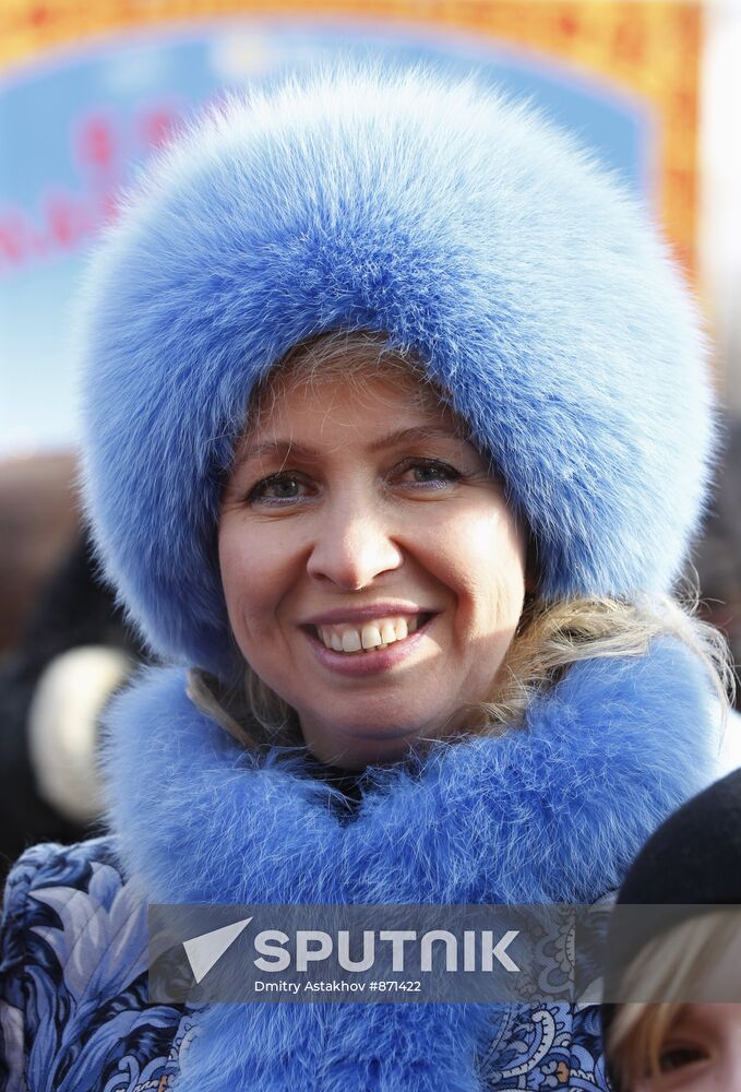 Svetlana Medvedeva celebrates beginning of Maslenitsa