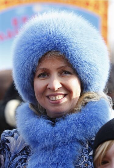 Svetlana Medvedeva celebrates beginning of Maslenitsa